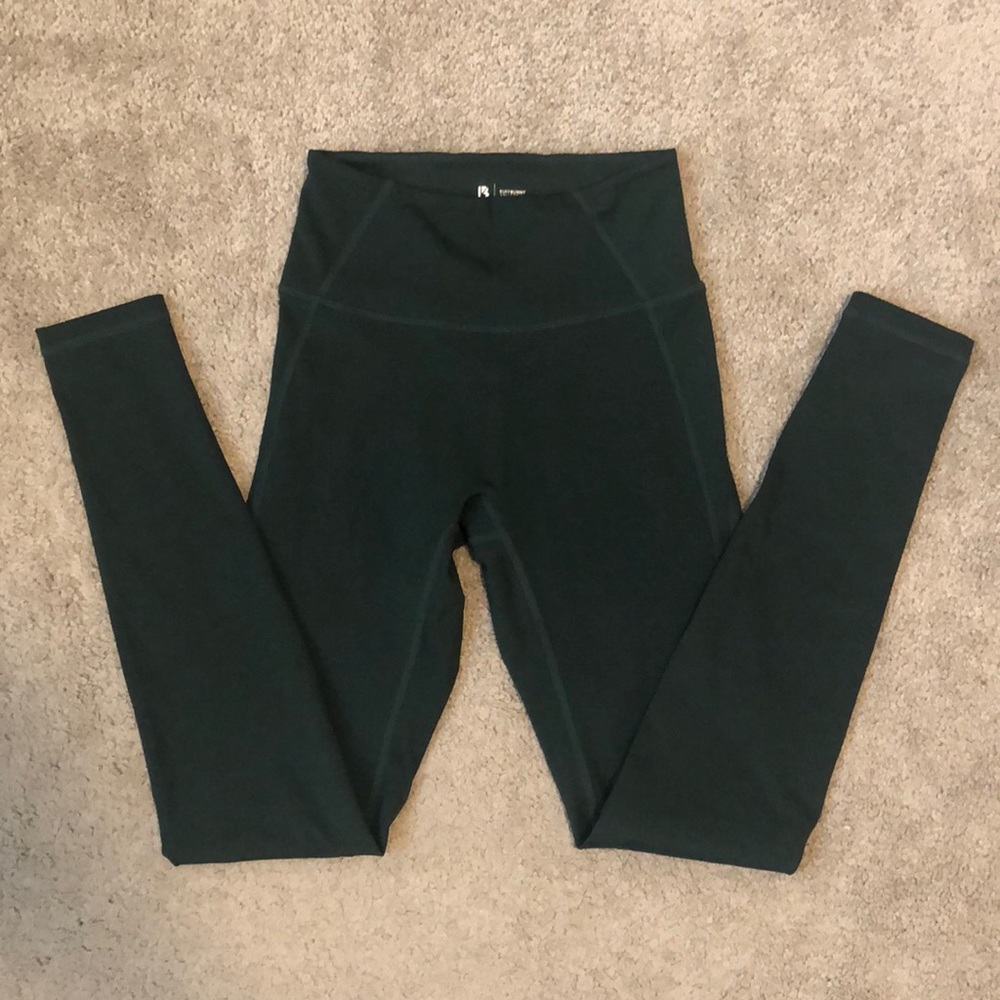 NWOT Buffbunny Leggings 🌲